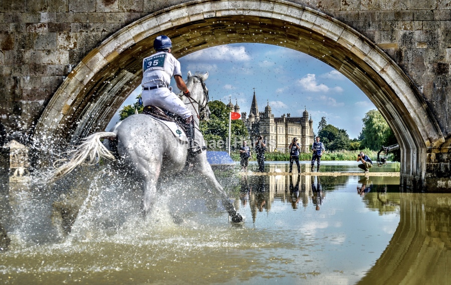BURGHLEY 8.7mb WM - Harry Meade and Away Cruising